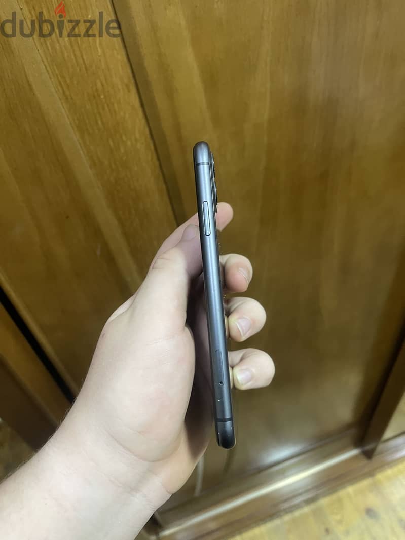 iPhone 11 2