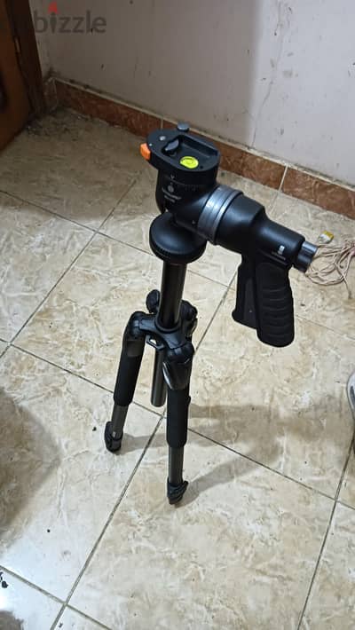للبيع: حامل كاميرا احترافي Vanguard Alta 263AGH