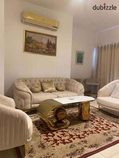 شقة مميزة للإيجار داخل Al Marasem – Fifth Square، تتمتع بواجهة بحرية North Orientation وإطلالة مفتوحة مميزة،