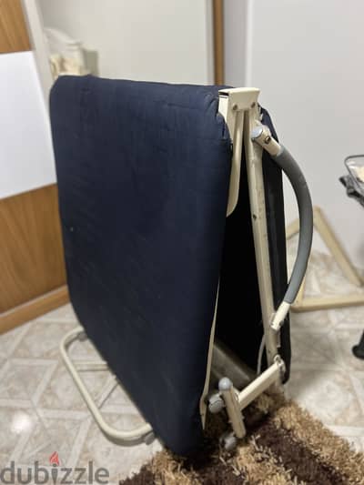 Foldable bed  with wheels