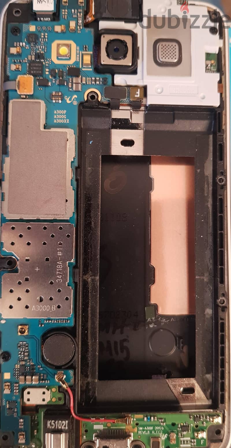 موبايل جوهرة Samsung A3 بس للاسف ببيعه قطع غيار 3