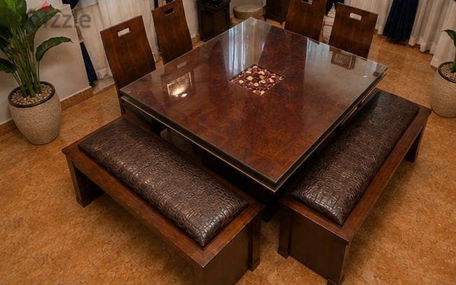 Modern Dining Room Set for Sale – Excellent Condition 7