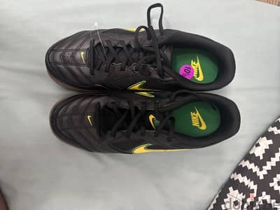جزمه adidas original
