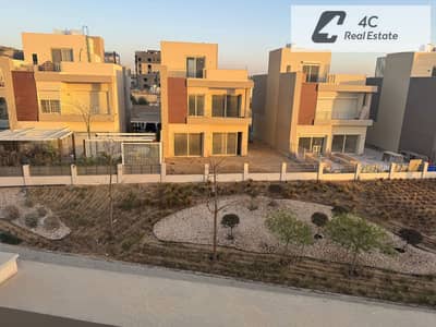ستاند الون للبيع استلام فوري بوجه بحري - موقع مميز جدا - اقل من سعر الشركه - FOR SALE IN BALM HILLS