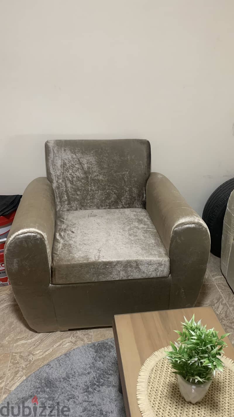 اثاث المنزل 1
