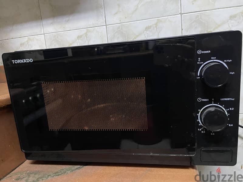 Tornado Microwave 20L, Model TM-20MK. 2