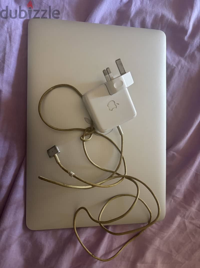 Macbook + iPad 2