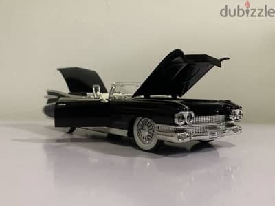 Cadillac metal die-cast scale 1:24