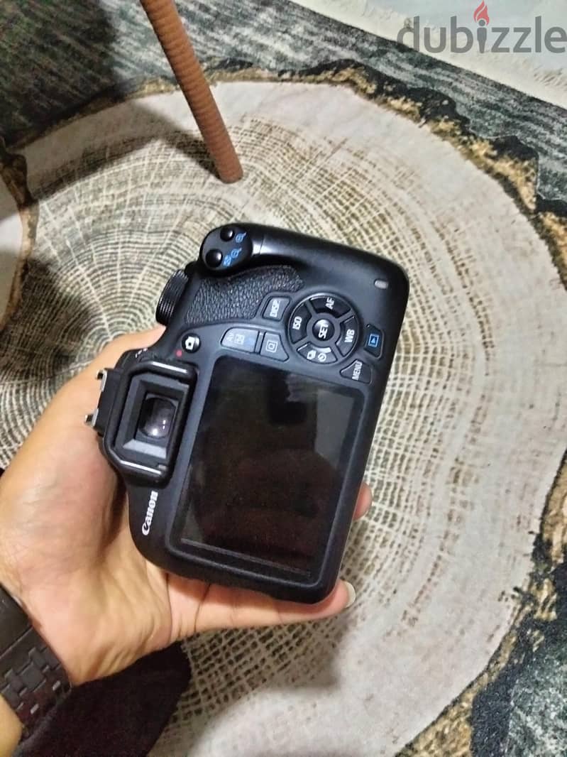 canon 1200D 3