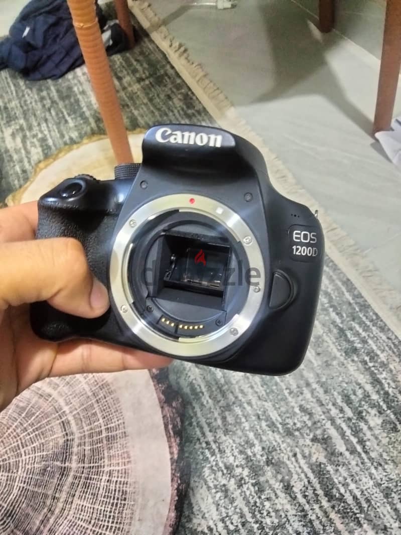 canon 1200D 1
