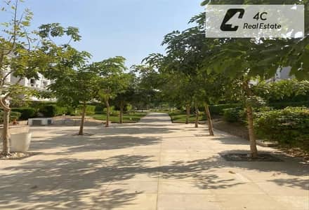 فيلا للبيع استلام فوري بسعر مميز و موقع ممتاز - اوبن فييو - اقل سعر ف الماركت - FOR SALE IN MOUNTAION VIEW HYDE PARK