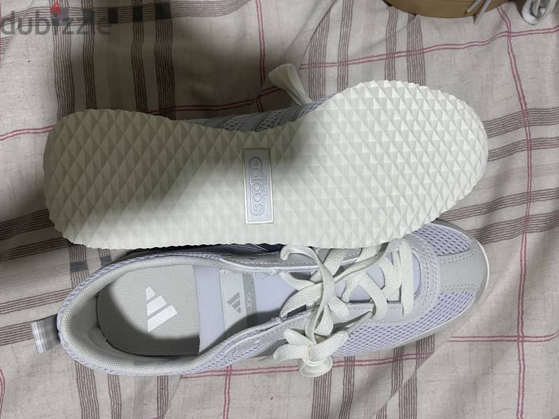 Adidas vs jog 2.0 1