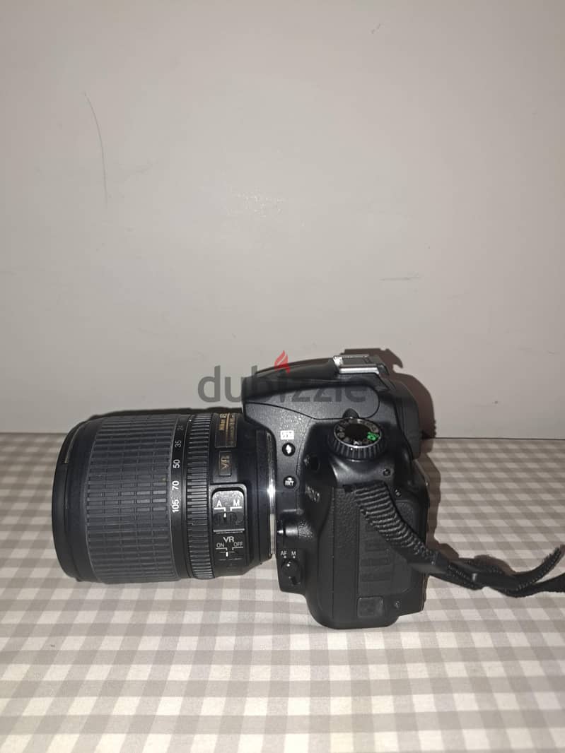 Nikon camera good condition and nice camera 4