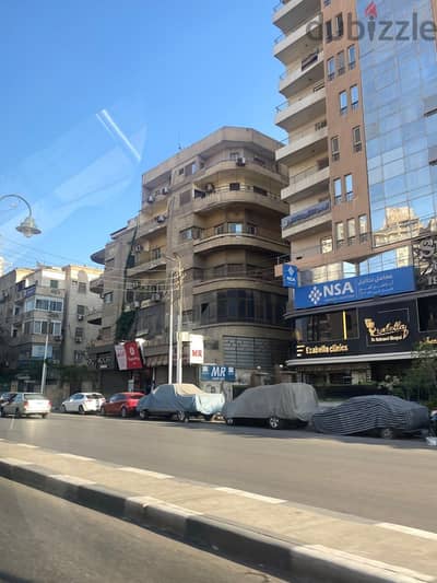 شقه للبيع بميدان روكسي بمدخل خاص تصلح سكنى او ادارى