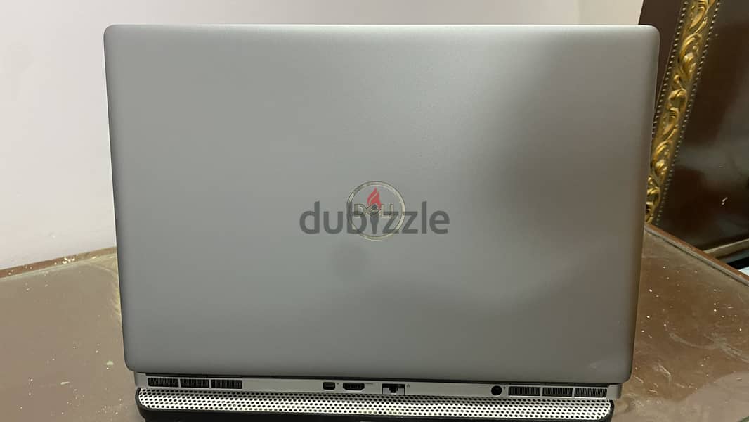 DELL Precision 7550 2