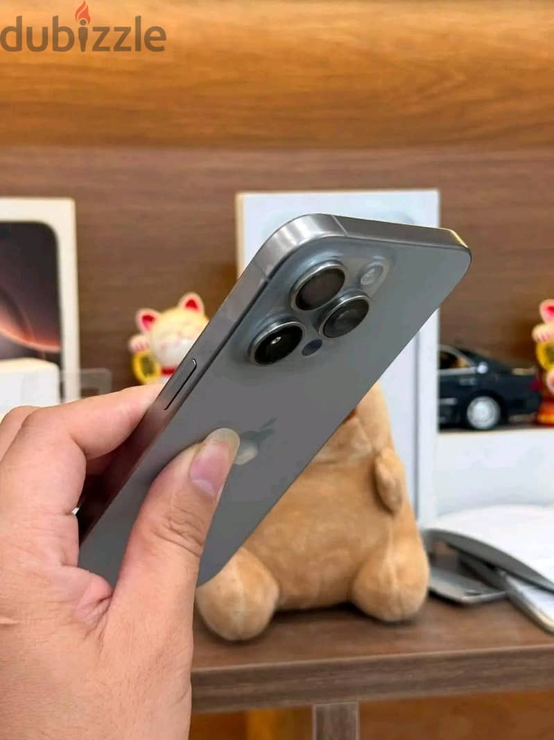Apple - iPhone 15 Pro Max 2