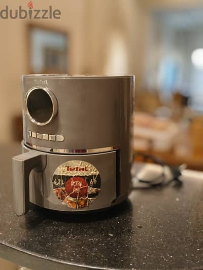 Tefal Ultra Fry Digital Air Fryer, 4.2 Liters, 8 Programs, Charcoal Gr