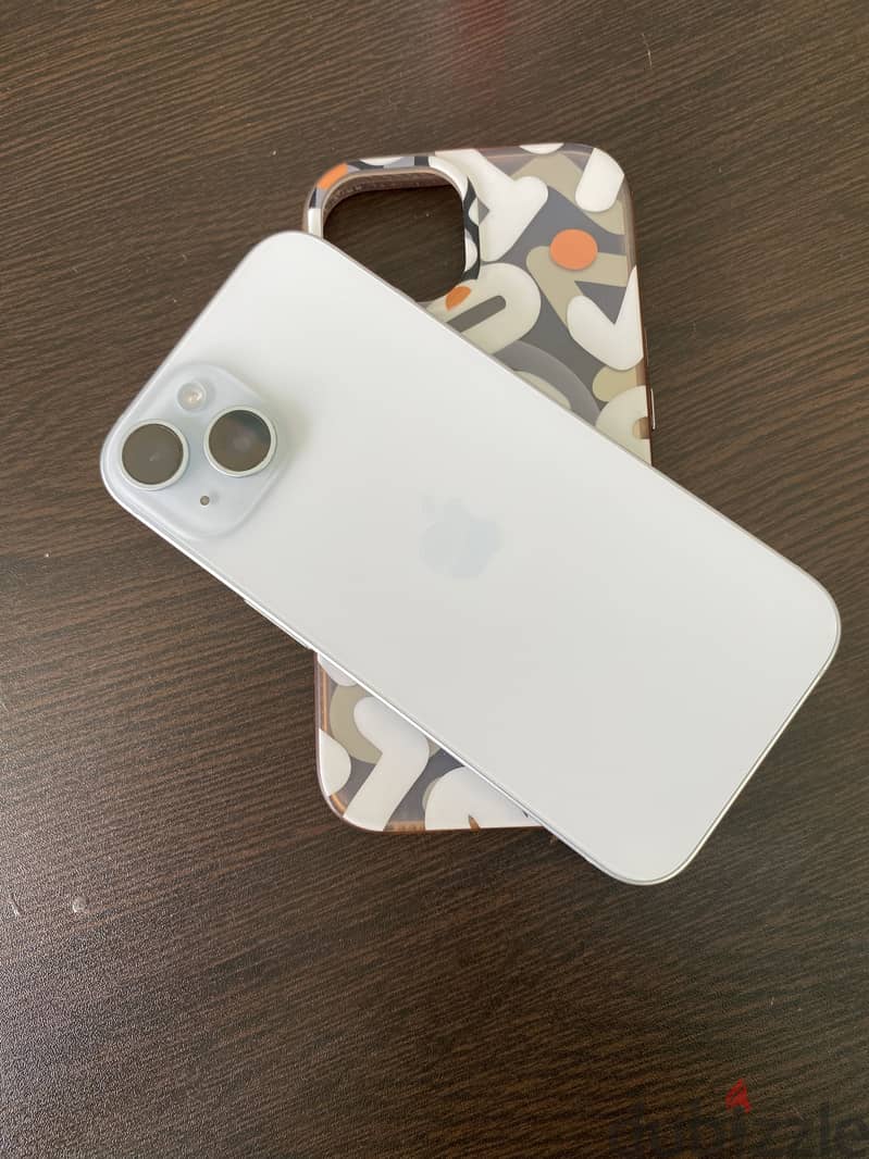 Apple - iPhone 15 4