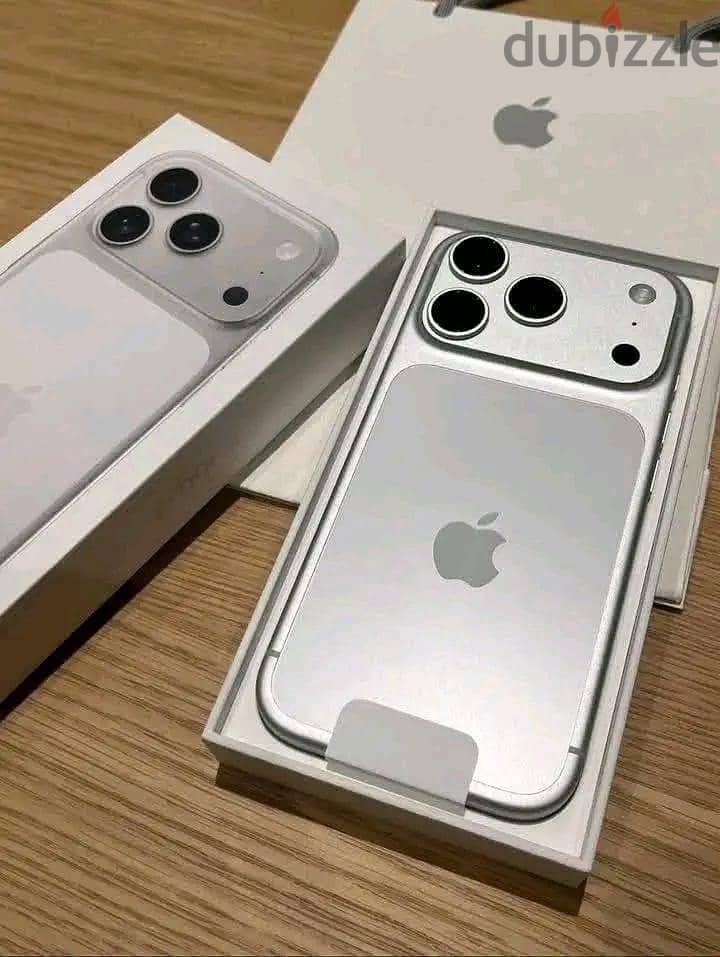 Apple - iPhone 17 Pro Max 1