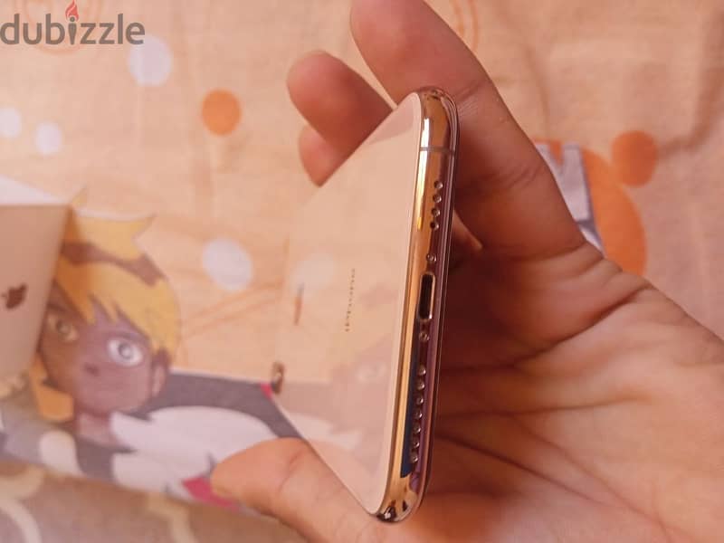 Apple - iPhone XS Max 5
