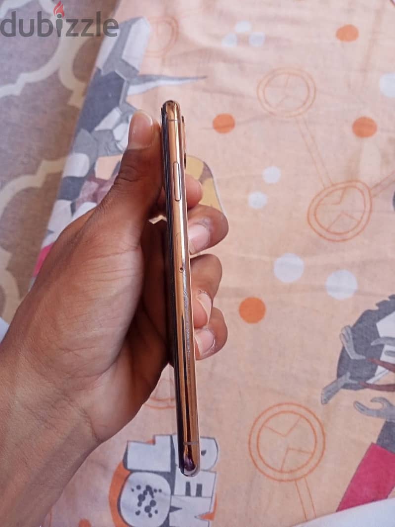 Apple - iPhone XS Max 12