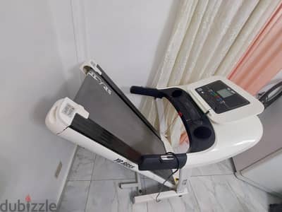 treadmill / مشاية كهربائية