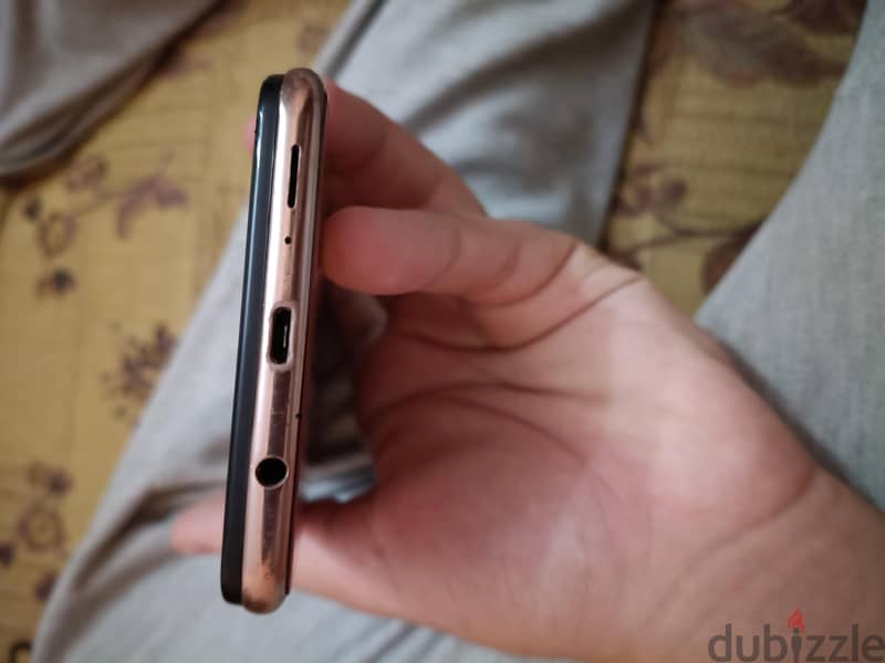 Samsung Galaxy A7 2018 2