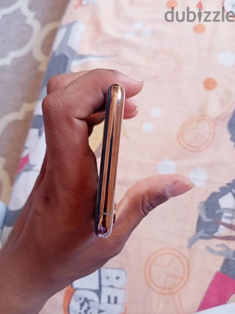 Apple - iPhone XS Max 10