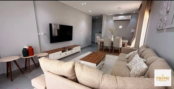  شقة 167م مفروشة بالكامل للإيجار في Village West الشيخ زايد | 3 غرف + 3 حمام | واجهة بحري/غربي/قبلي | فرش وأجهزة كاملة | جراج خاص + نادي وحمامات سباحة