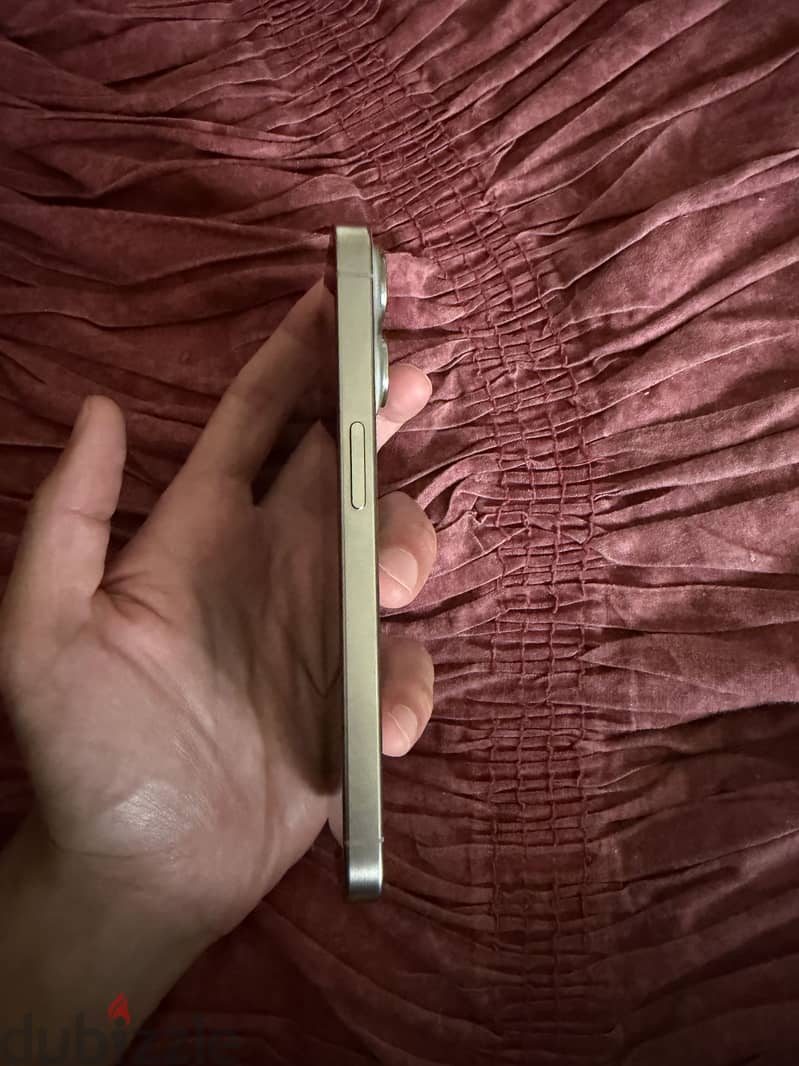 Apple - iPhone 15 Pro 2