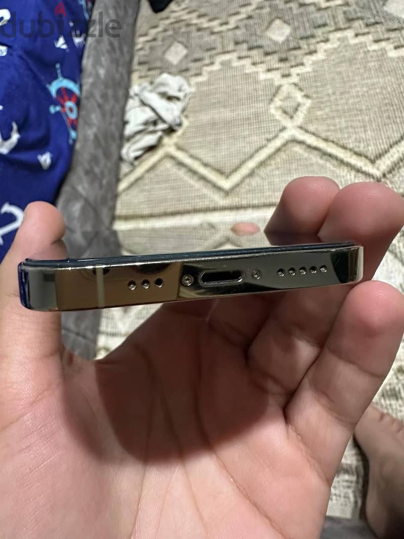 Apple - iPhone 13 Pro 1