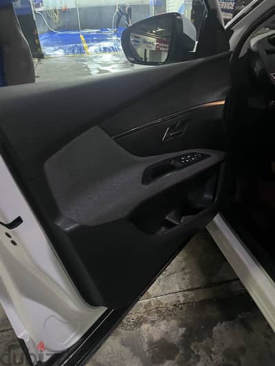 Peugeot 5008 2020