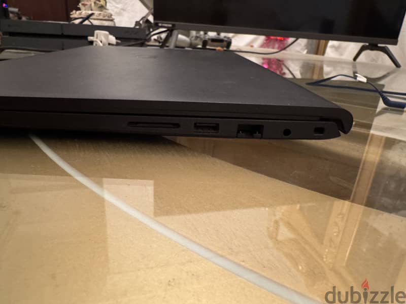 Laptop dell 3