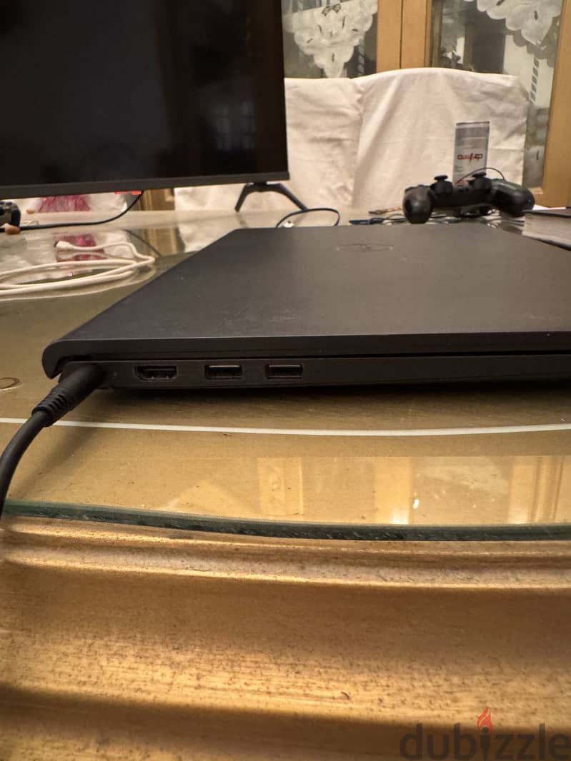 Laptop dell 4