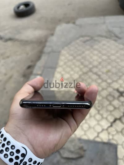 آبل - آيفون اكس اس ماكس
