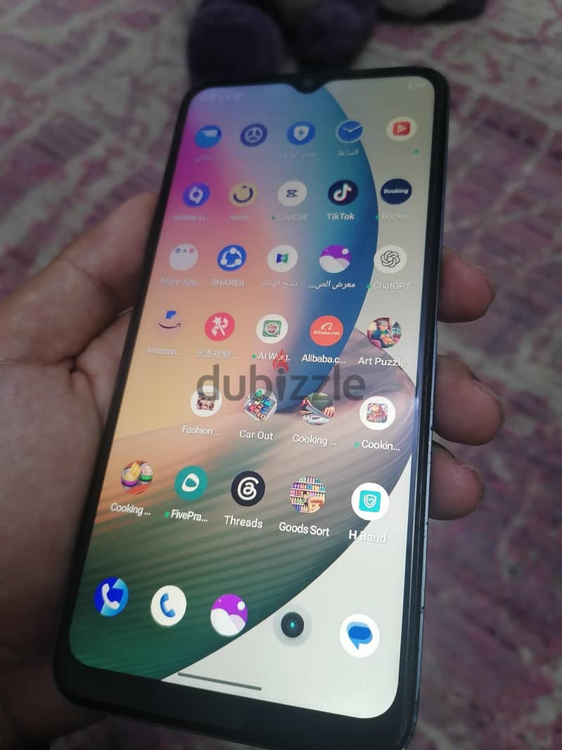 Realme C35 4