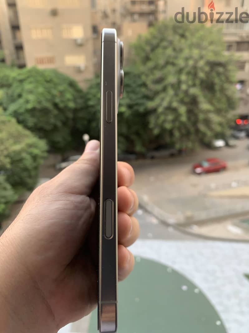 Apple - iPhone 16 Pro Max 3