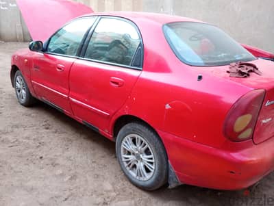دايو لانوس 2001