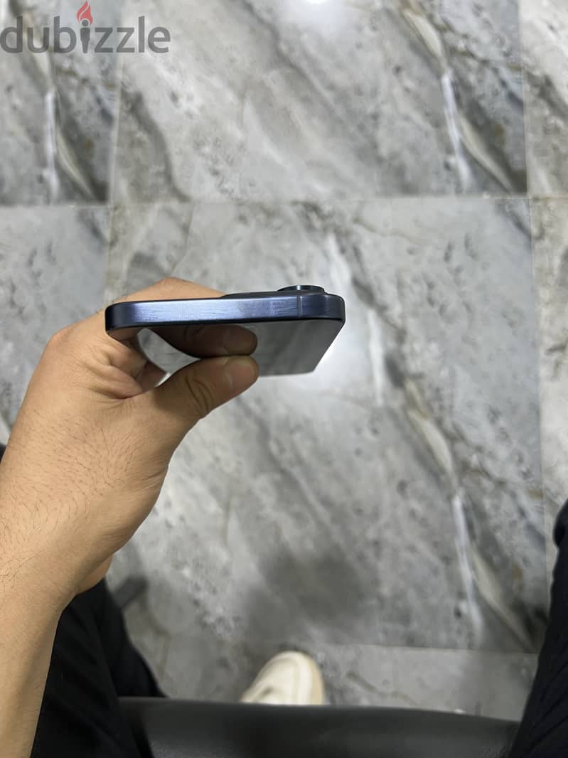 Apple - iPhone 15 Pro Max 9