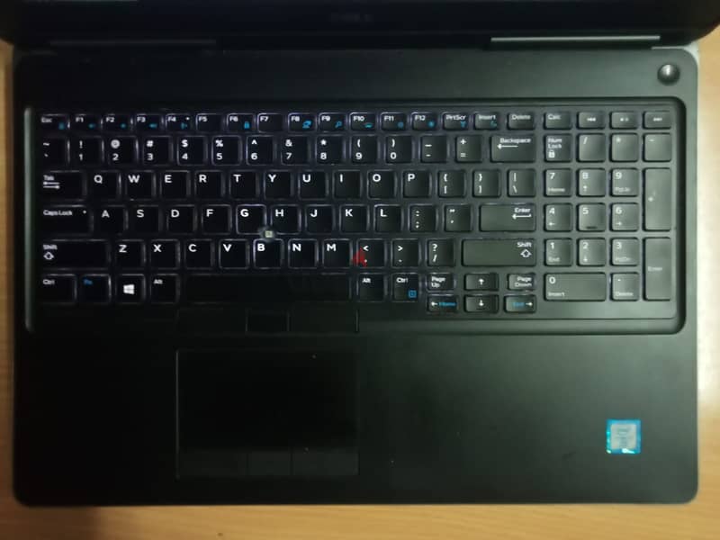 Dell Precision 7520 - i7 6th - 16 Ram - GPU NVIDIA 4G 2