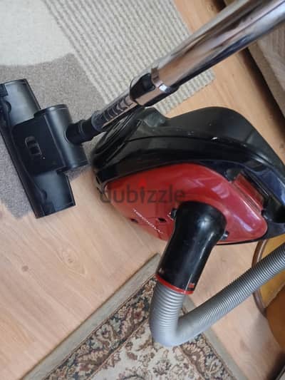مكنسة توشيبة حالة كويسة جدا والكابل سليم 1600w