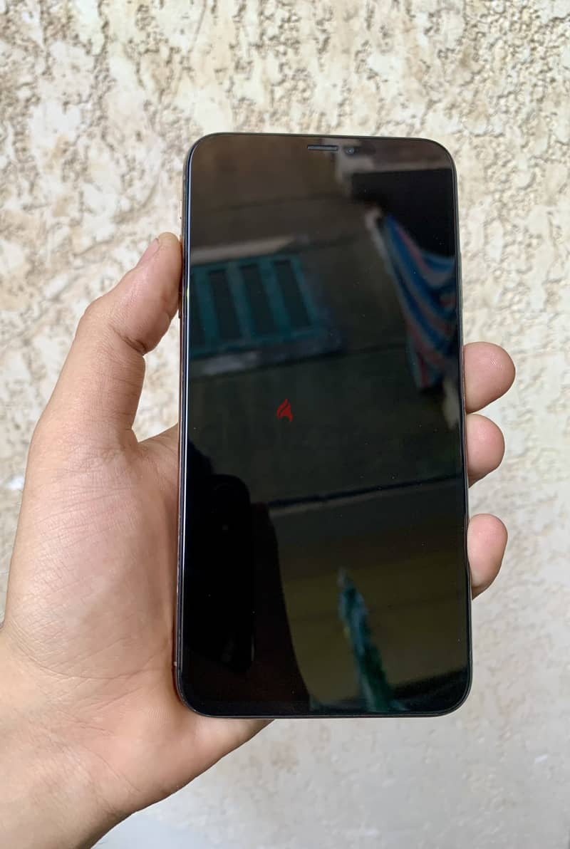 iPhone XS Max 3