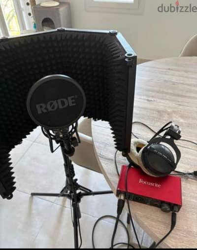 RODE NT1-A + Focusrite solo + isolation shield