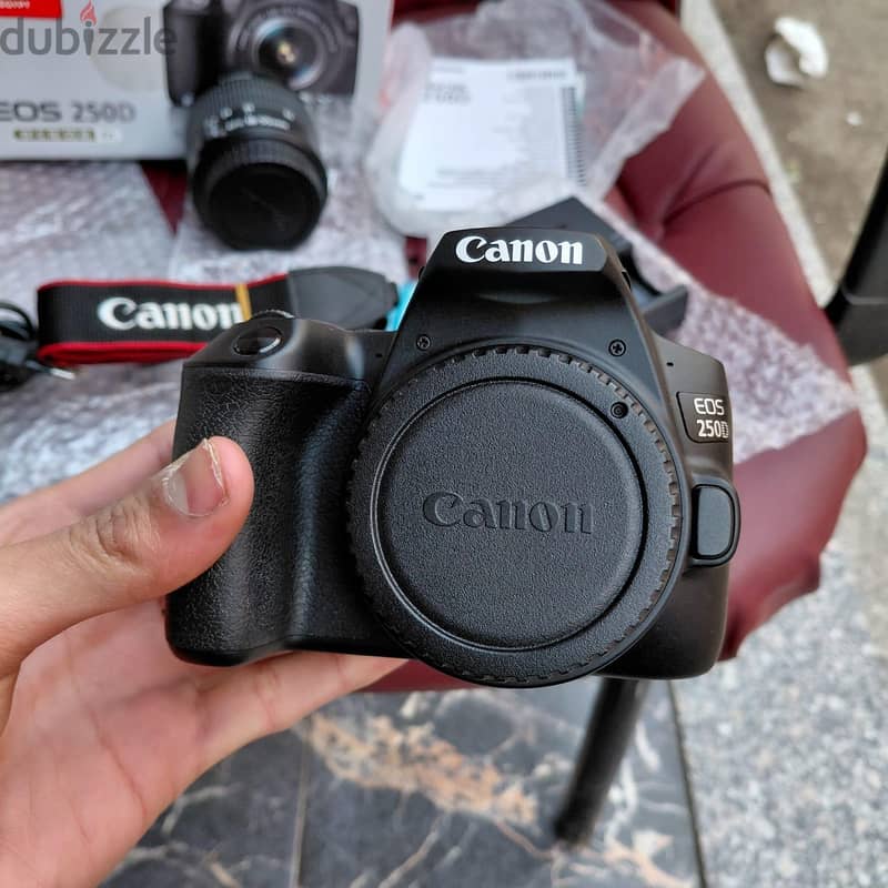 Canon EOS 250D  1