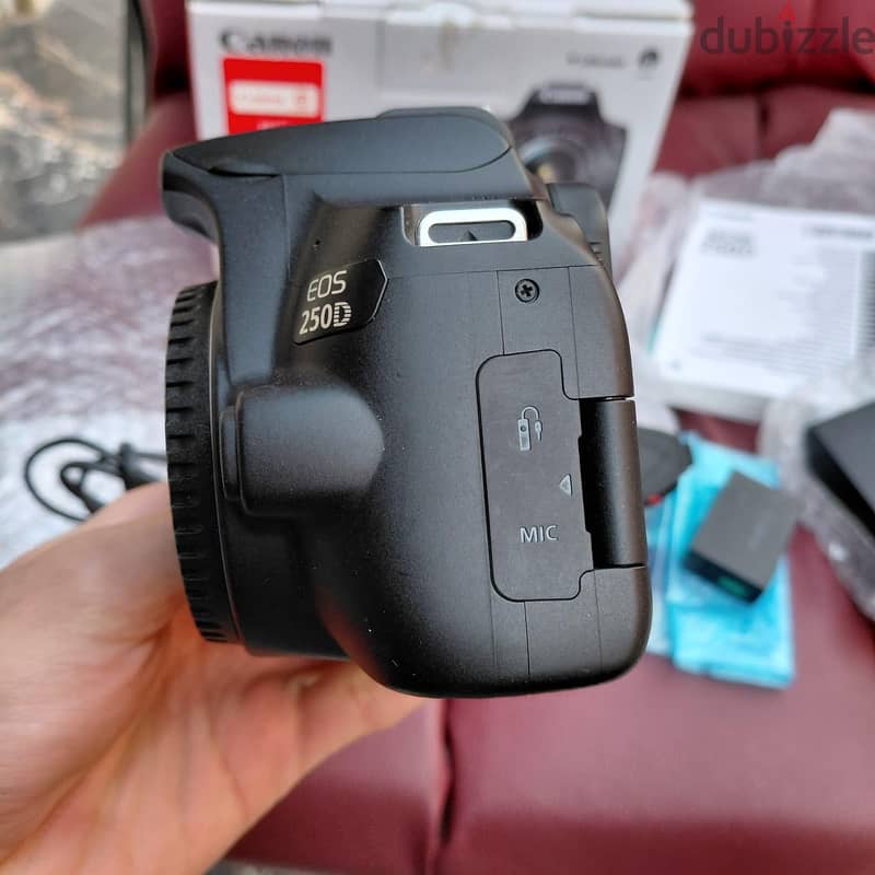 Canon EOS 250D  7