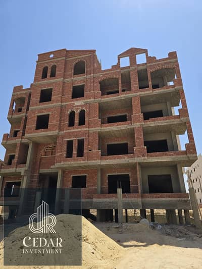 Ground and first duplex 270 meters in a very prime location, 3 minutes from Sheikh Zayed and Dahshour link in the main house of Bait Al-Watan, 6 October