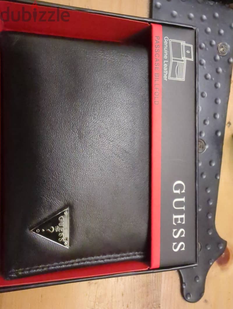 Guess wallet 1