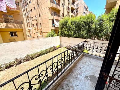شقة  للإيجار دور أرضي بحديقة بحري خاصة – حي المستثمر الصغير