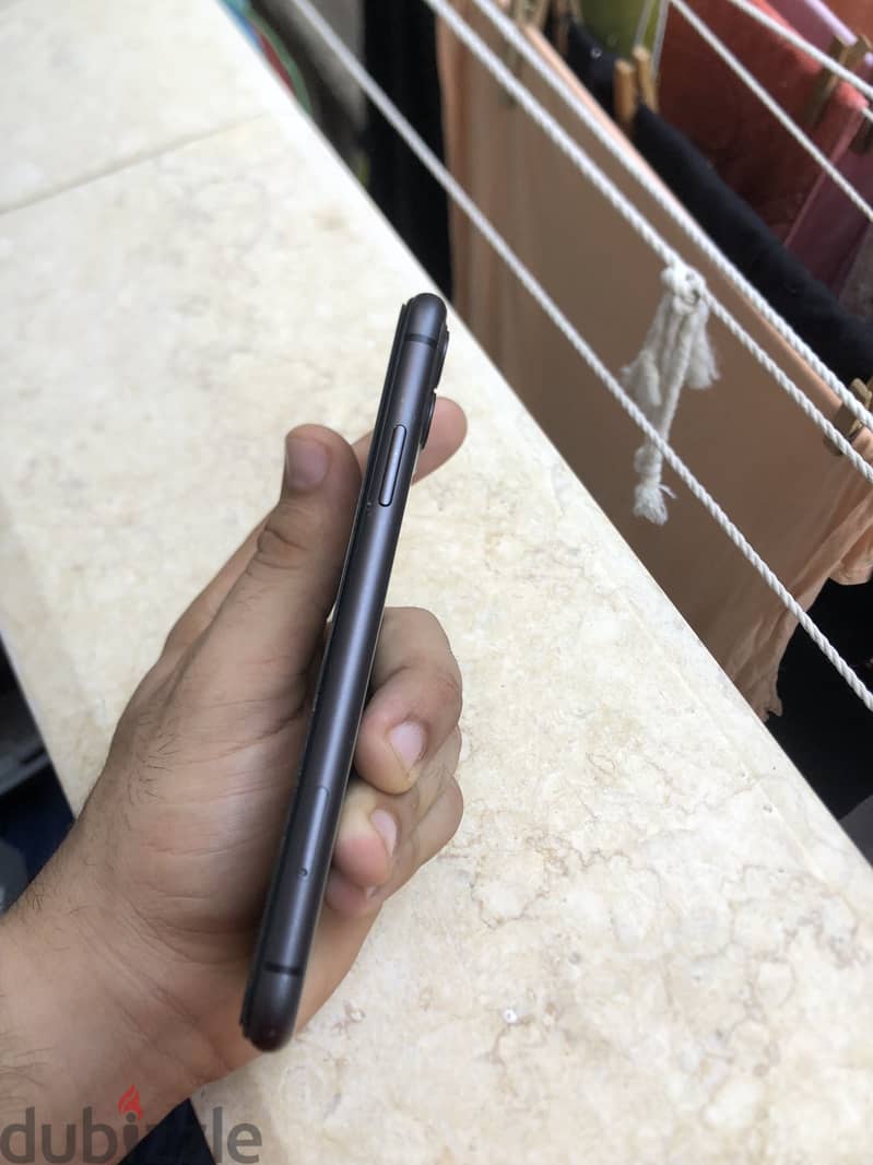 Apple - iPhone 11 1
