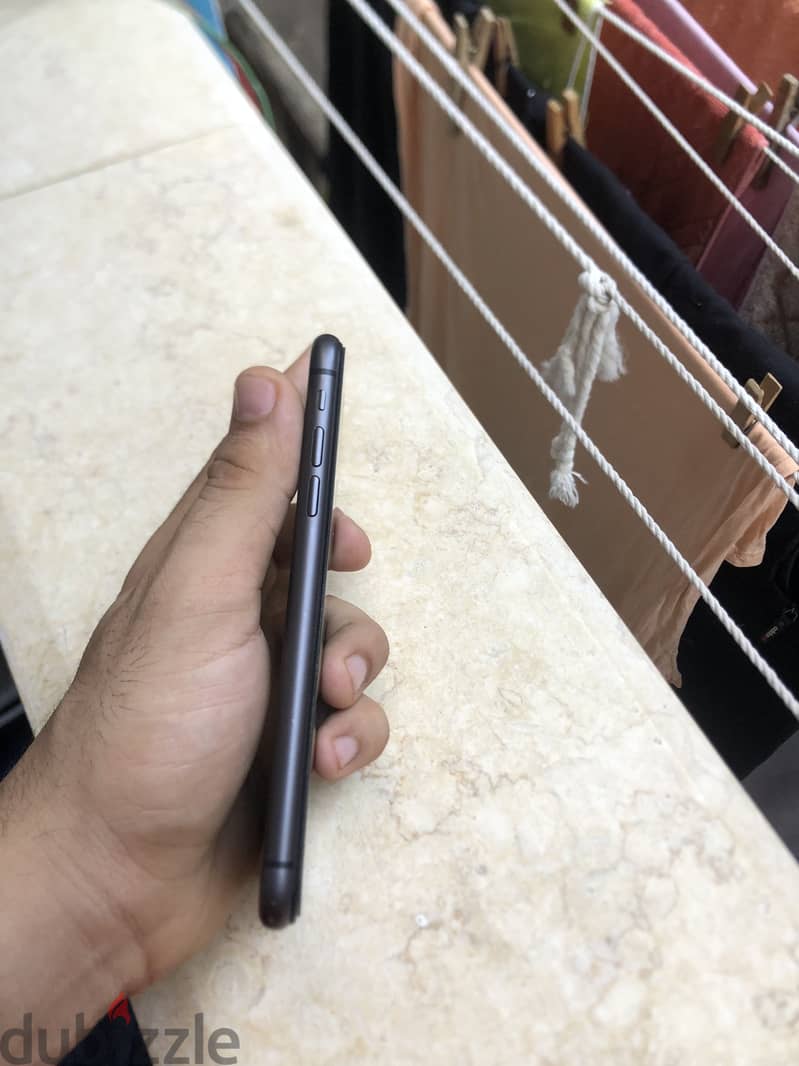 Apple - iPhone 11 2